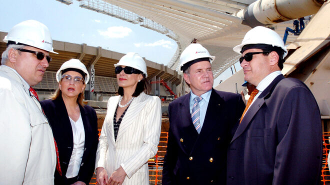 το-στοιχειωμένο-στέγαστρο-και-η-επέτε-562800307