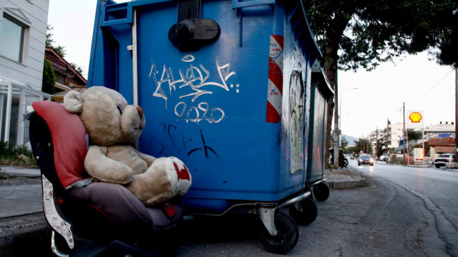 ανακύκλωση-τα-κοντέινερ-που-χαλάνε-τι-562762672