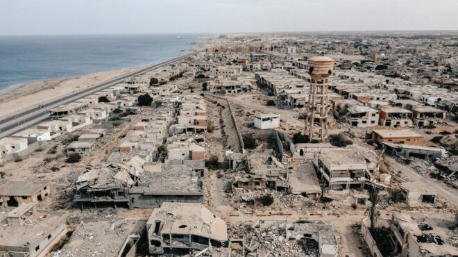 αρθρο-π-λιάκουρα-κ-φίλη-στην-κ-το-αίν-562806844