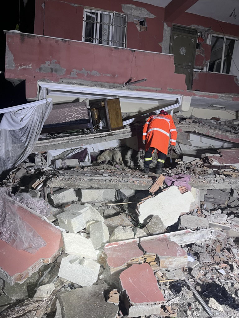 «Αξίζει όλο το ρίσκο» – Οι άνθρωποι της πρώτης γραμμής στις μεγάλες καταστροφές του 2023-5