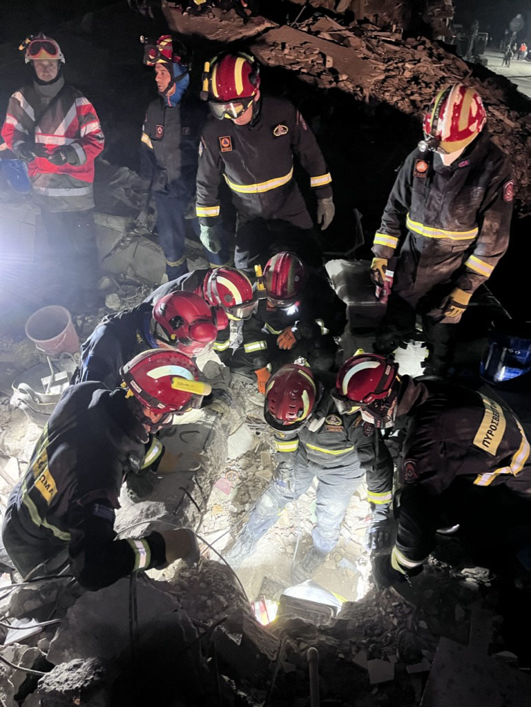 «Αξίζει όλο το ρίσκο» – Οι άνθρωποι της πρώτης γραμμής στις μεγάλες καταστροφές του 2023-1