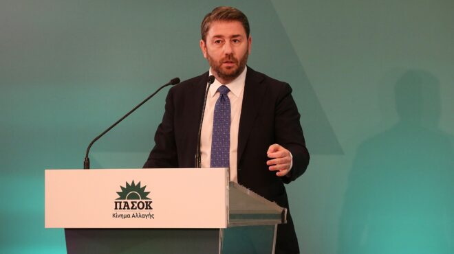 πασοκ-στο-15-16-βάζει-τον-πήχυ-ο-ανδρουλάκη-562779271