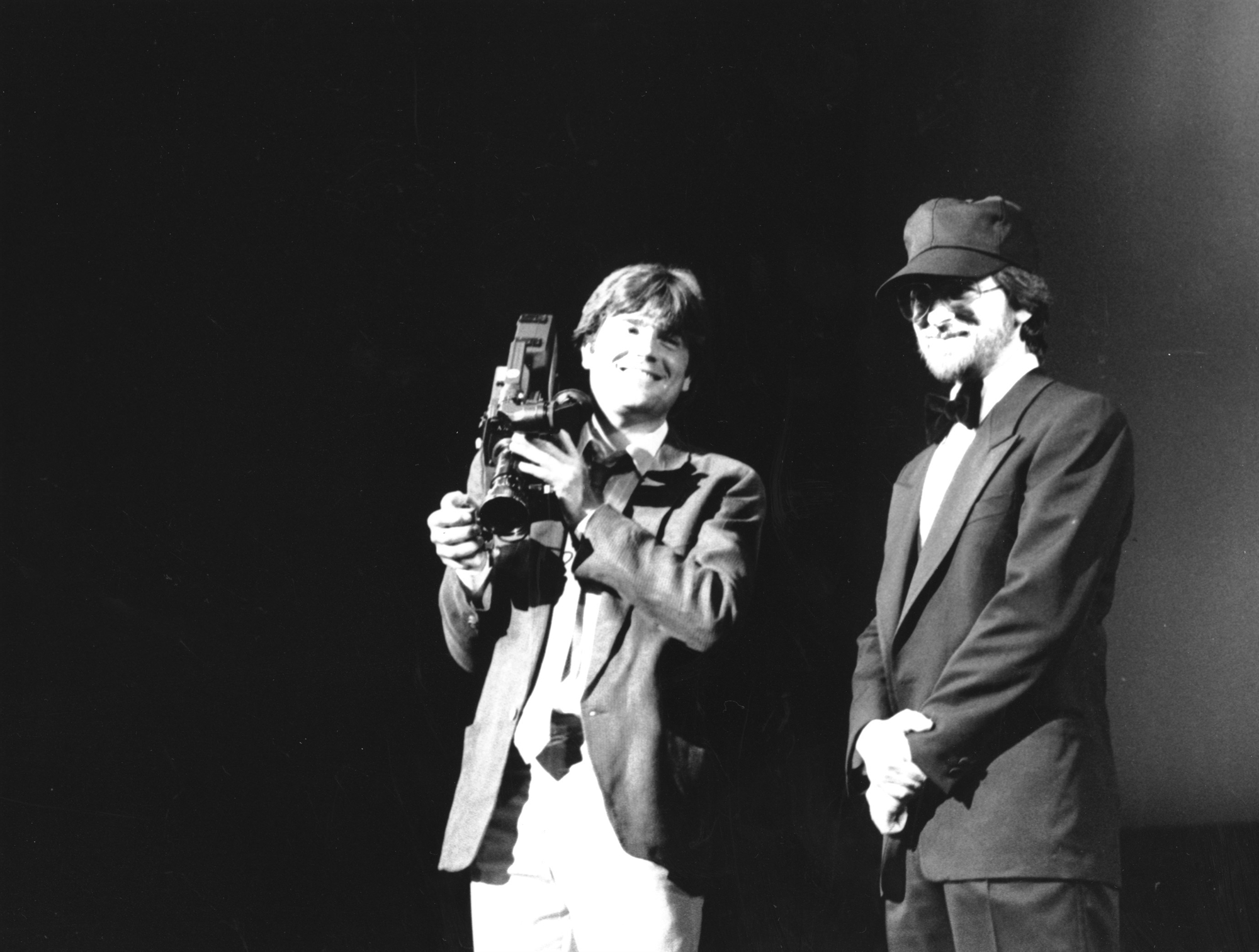 Ο Ε.Τ. προσγειώνεται στις οθόνες-4