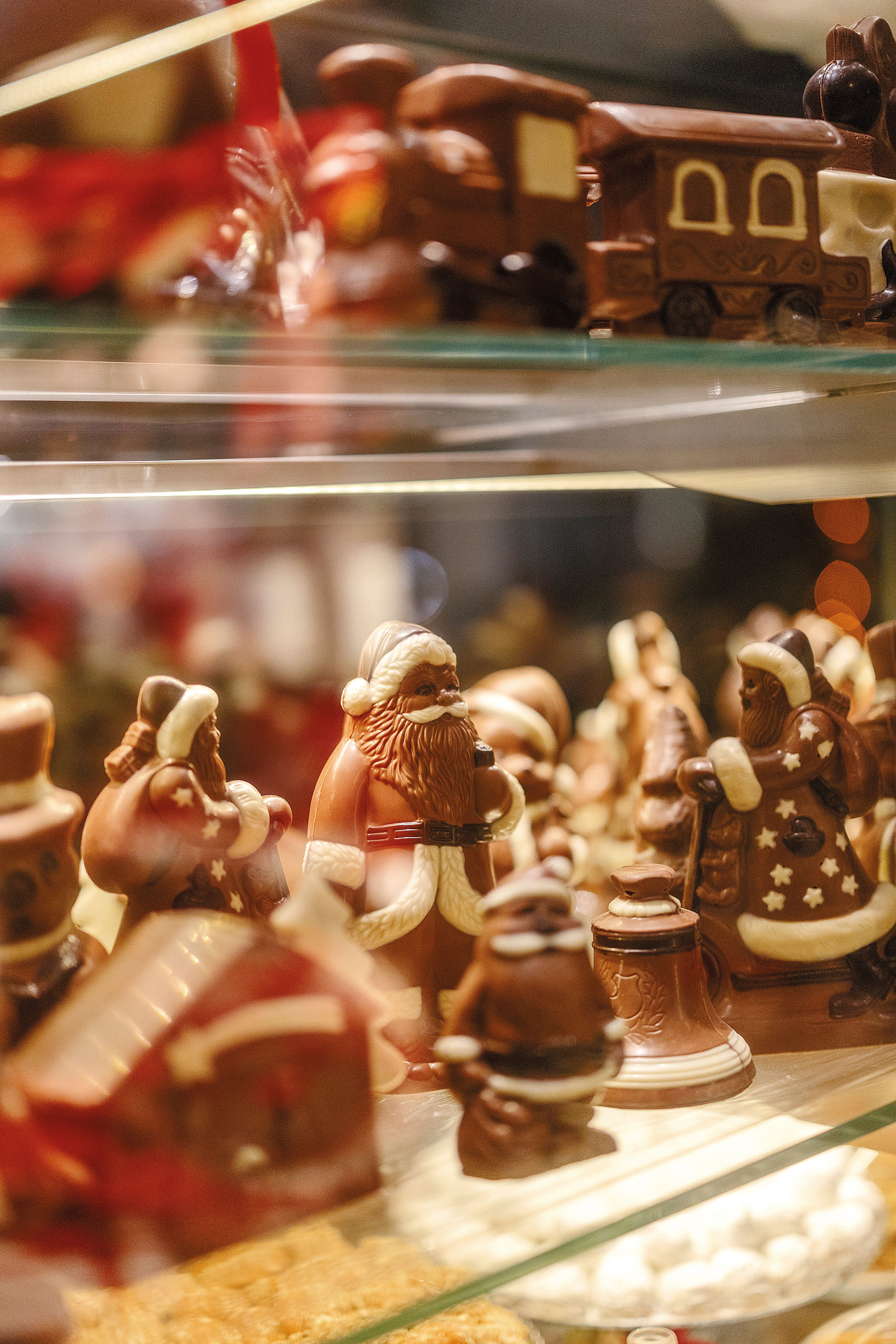 Μία «αλλιώτικη» στοά της Αθήνας που θυμίζει γειτονιά-13