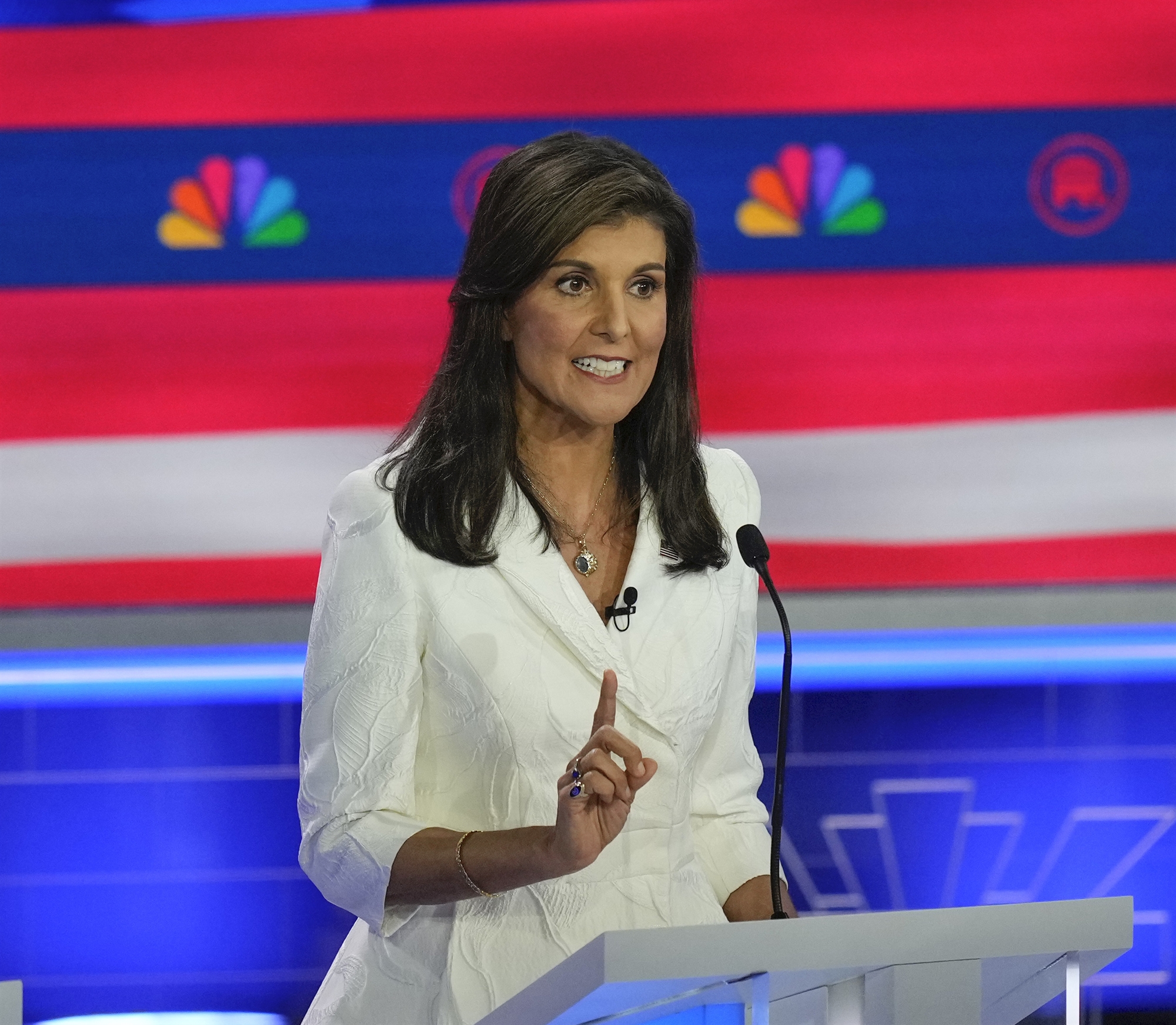 Μπορεί η Νίκι Χέιλι να κερδίσει τον Τραμπ;-2