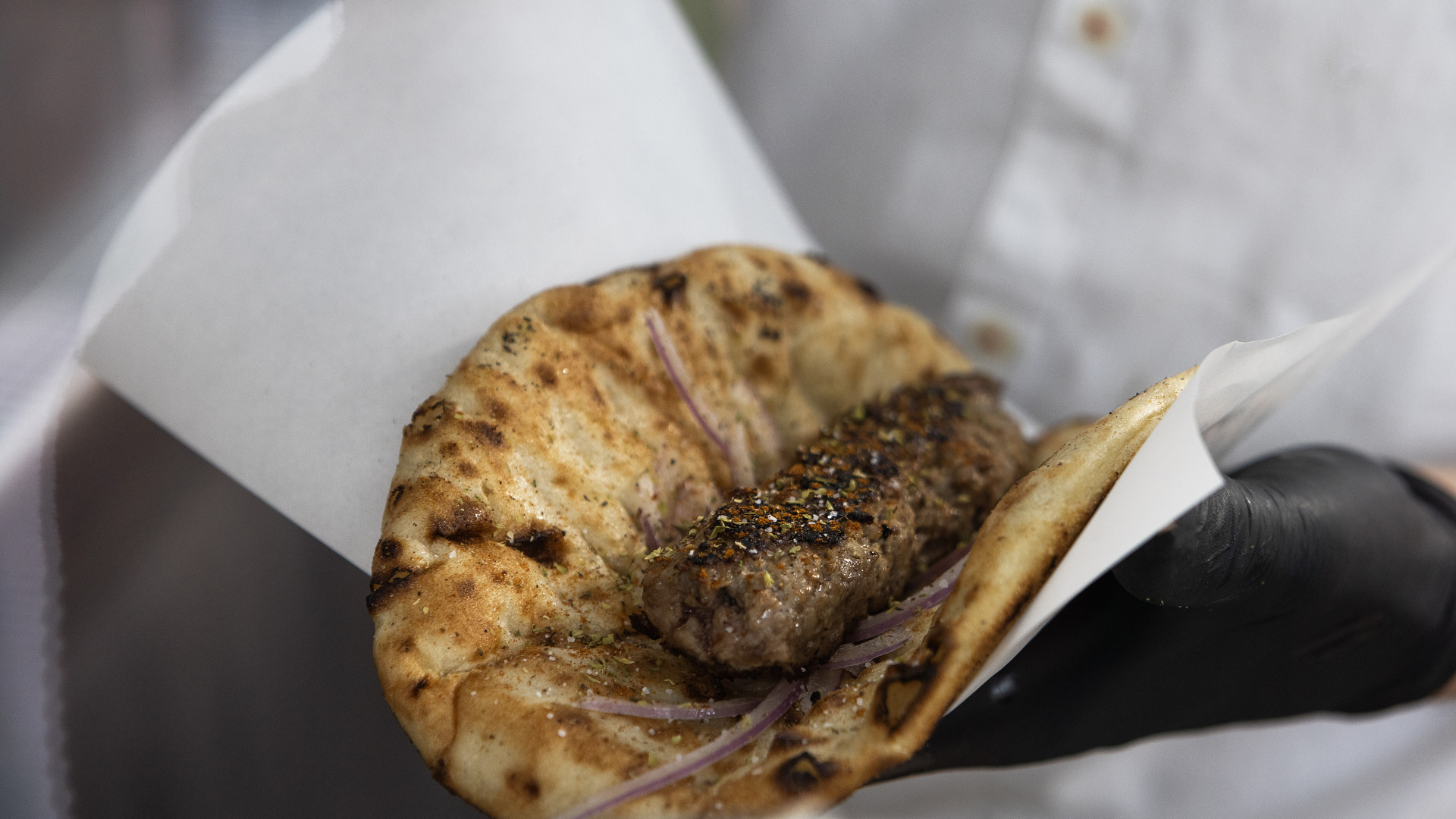 Κώστας: Κάναμε ποδαρικό στο νέο πόστο του ιστορικού σουβλατζίδικου της Αθήνας-2