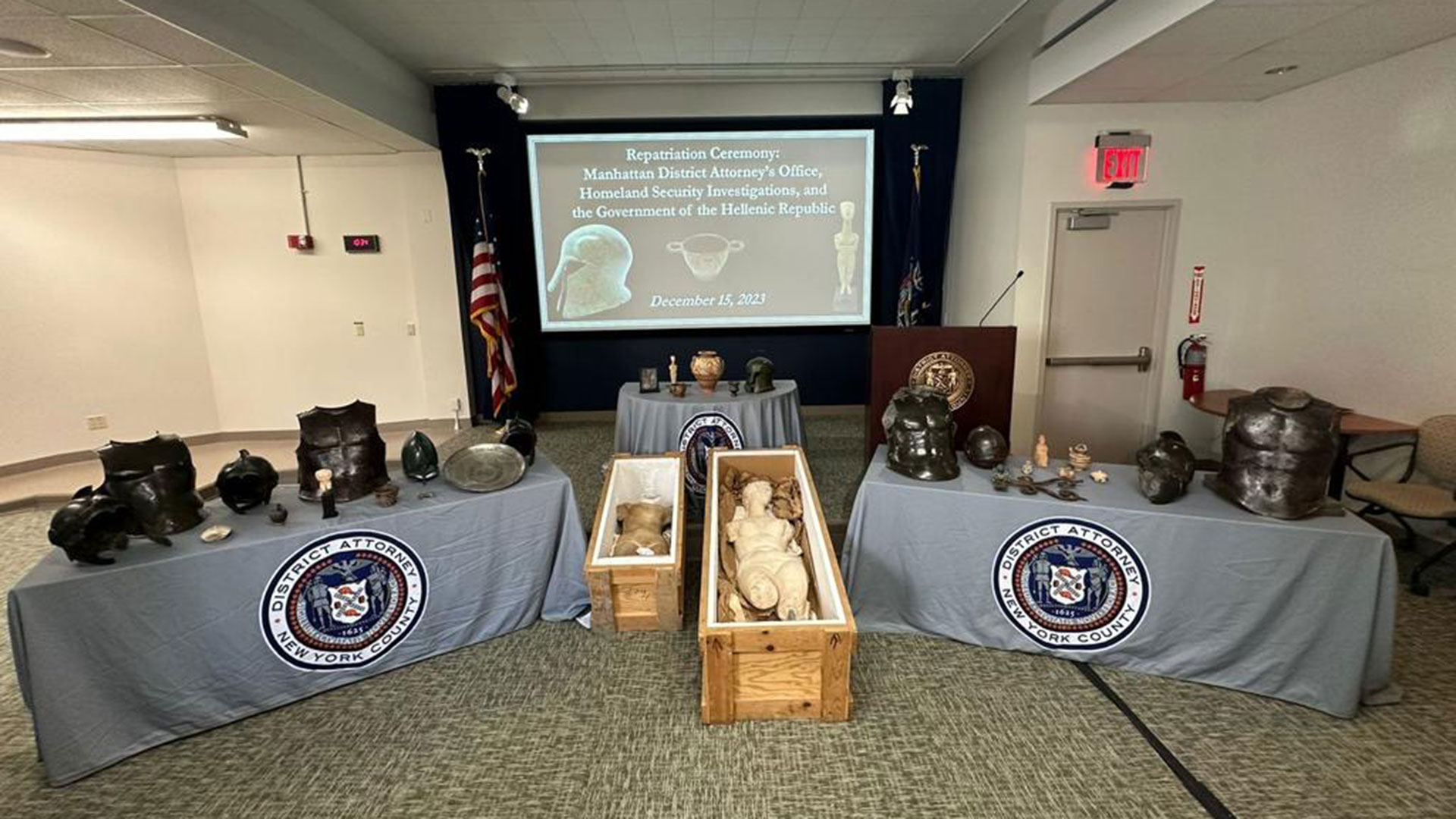 Επαναπατρίζονται 30 αρχαιότητες από τη Νέα Υόρκη-1