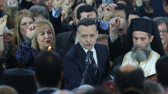 ορκίστηκε-δήμαρχος-αθηναίων-ο-χάρης-δ-562803982