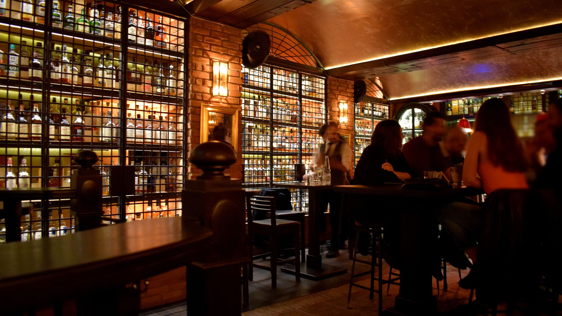 Χριστούγεννα στην Aθήνα: 17 μαγαζιά που μας βάζουν στο κλίμα της γιορτής-8