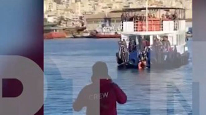 πέραμα-διάσωση-γυναίκας-στη-θάλασσα-562760059