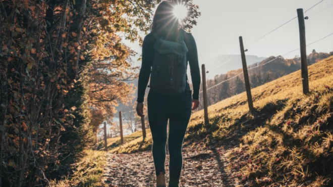 καθημερινό-περπάτημα-γιατί-μας-κάνει-562797865