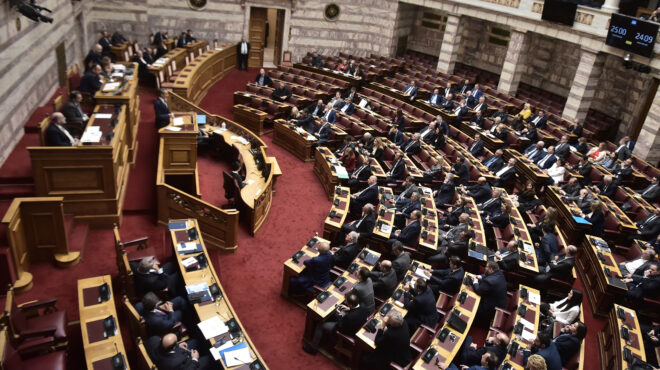 αυξήσεις-σε-υπουργούς-αναπληρωτές-υπ-562792948