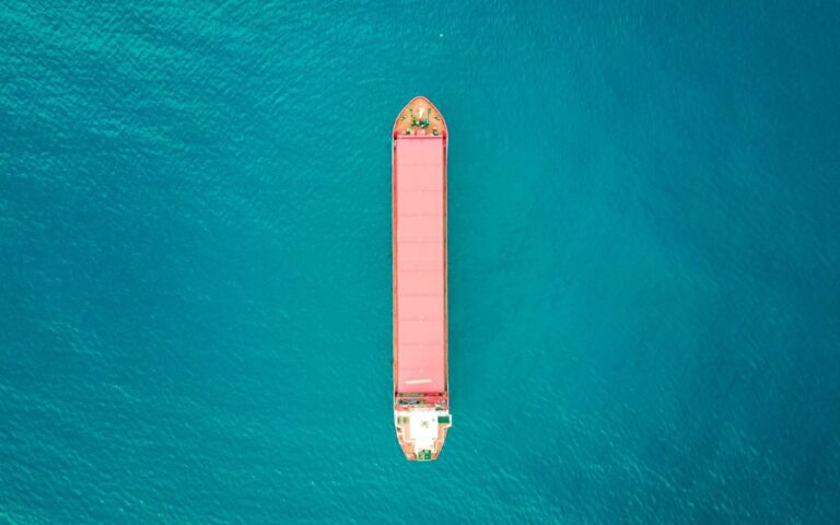 Ερυθρά Θάλασσα: Εκτόξευση του κόστους των ναύλων εξαιτίας των επιθέσεων από τους Χούθι