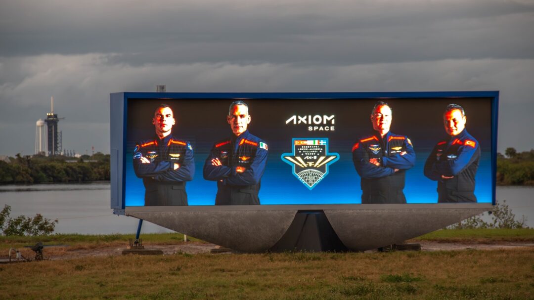 ημερολόγιο-διαστημικού-καταστρώματο-562843783