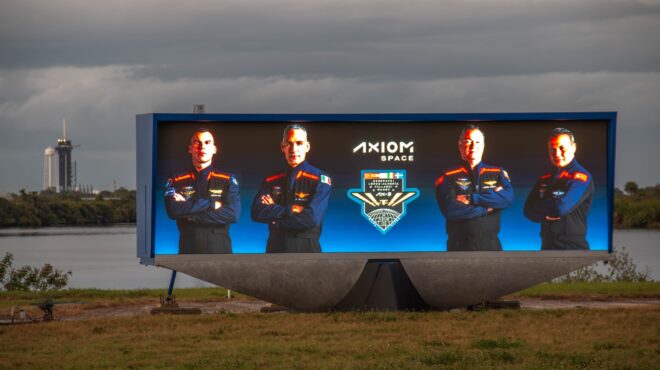 ημερολόγιο-διαστημικού-καταστρώματο-562843783