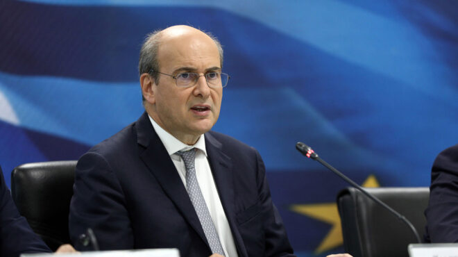 τριπλό-ρεκόρ-για-το-νέο-ελληνικό-δεκαε-562857181