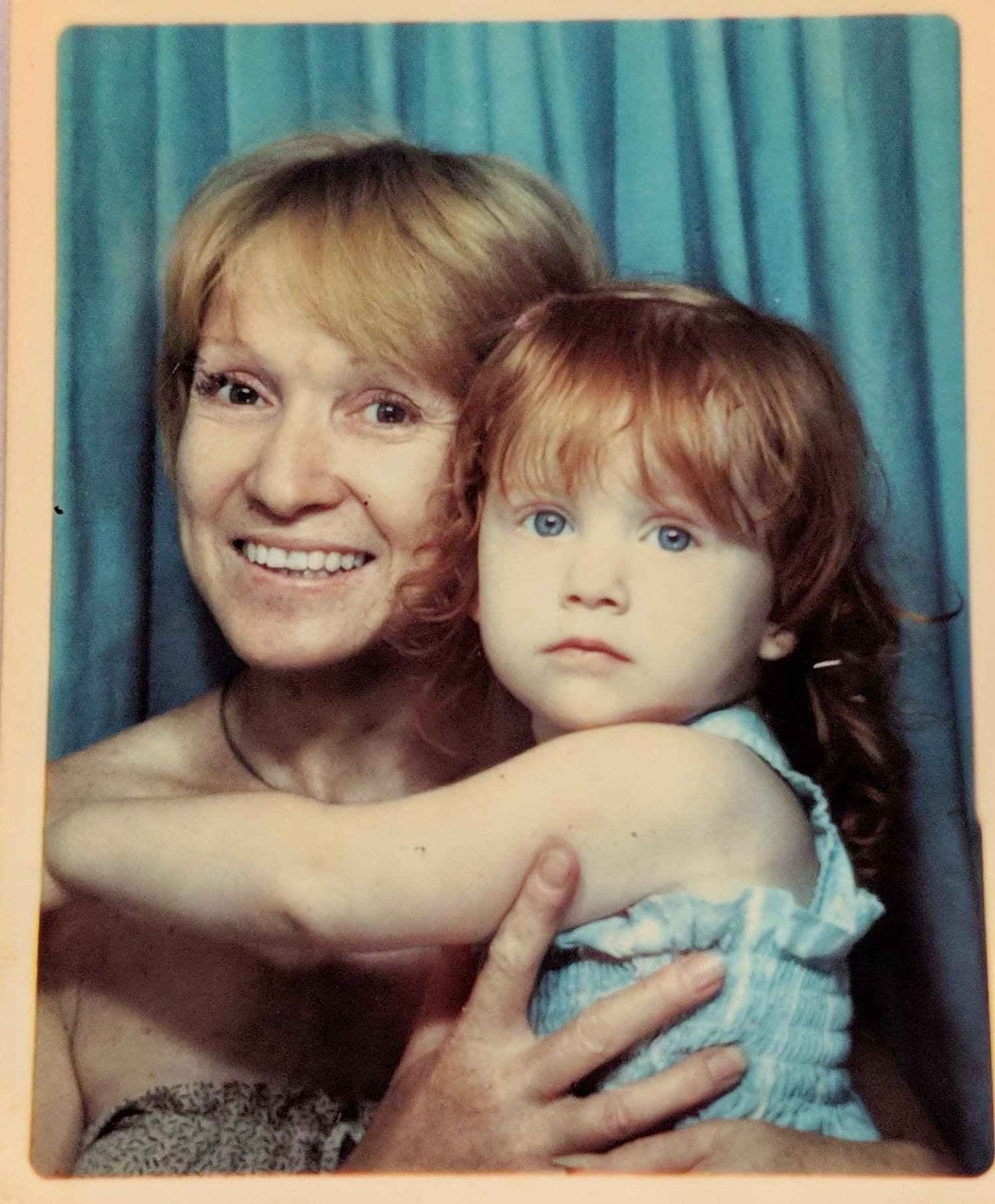 «Θέλαμε να γνωρίσουμε τον πατέρα μας, πιστεύαμε πως θα μας έφερνε γαλήνη»-4