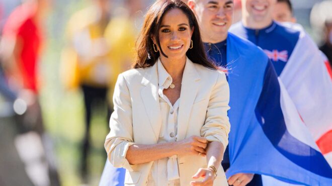 είναι-επικίνδυνο-να-διαφημίζουν-προϊ-562811671