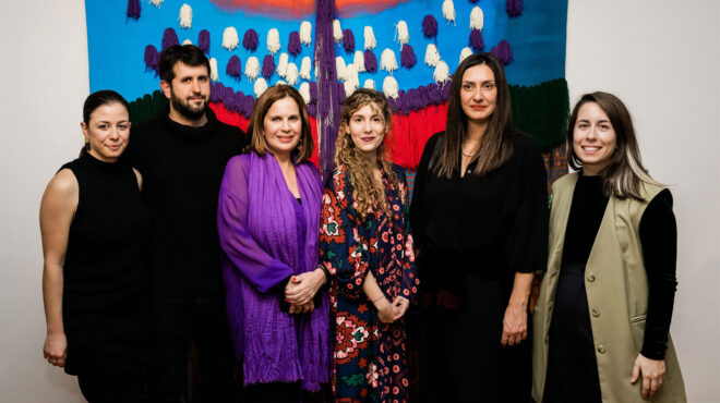 μια-ομάδα-ταλαντούχων-νέων-εικαστικώ-562843960