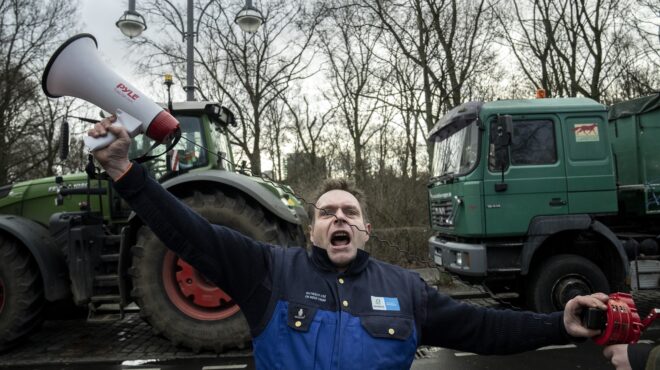 γαλλία-απόπειρα-κατευνασμού-αγροτών-562840519