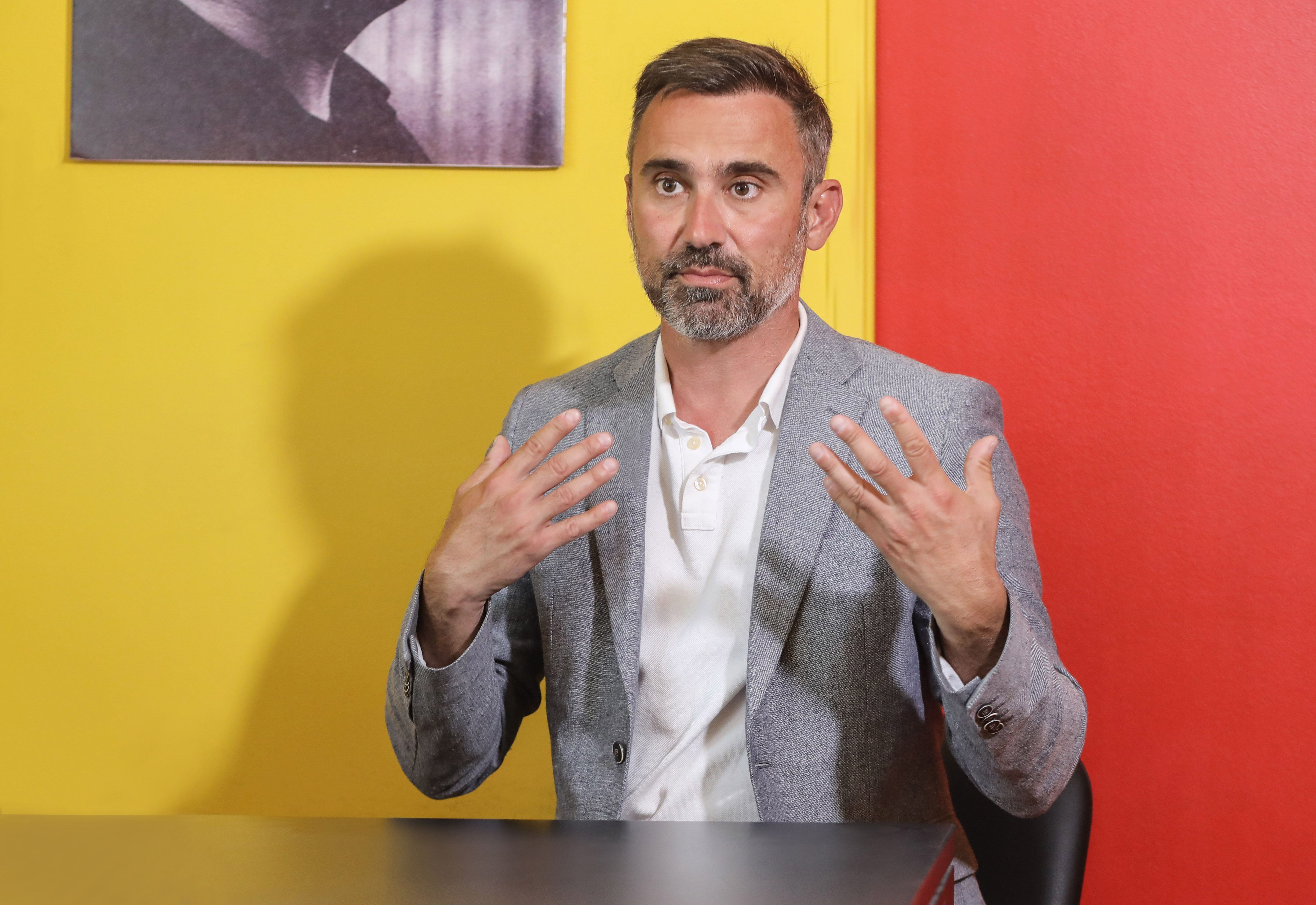 Γιώργος Καπουτζίδης: «Το νομοσχέδιο για τα ομόφυλα ζευγάρια είναι “οξυγόνο” για τους ΛΟΑΤΚΙ+ πολίτες»-1