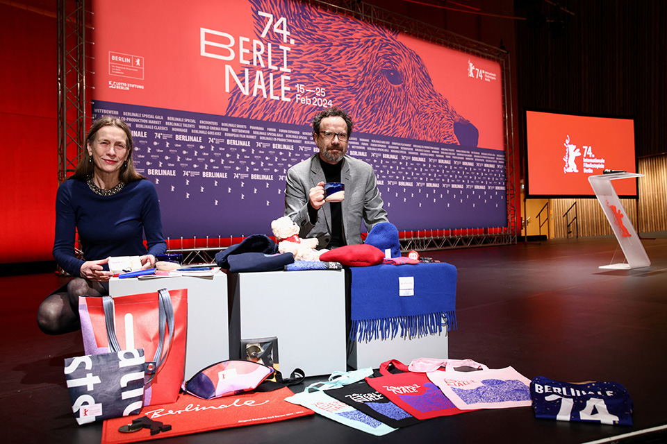 Με οδηγό την Anitta-2