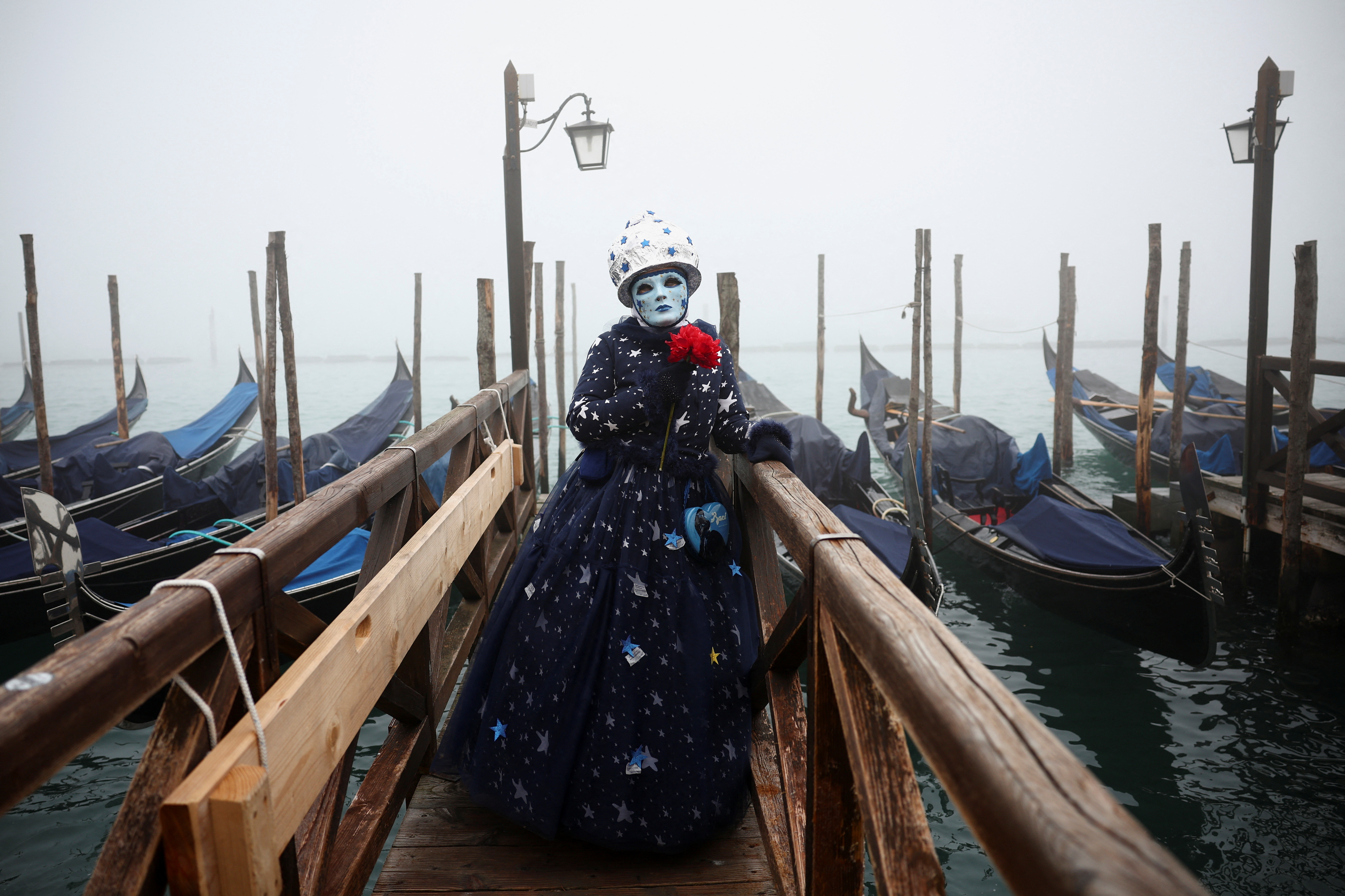 Καρναβάλι στη Βενετία: Μάσκες, μυστήριο και… ομίχλη-6
