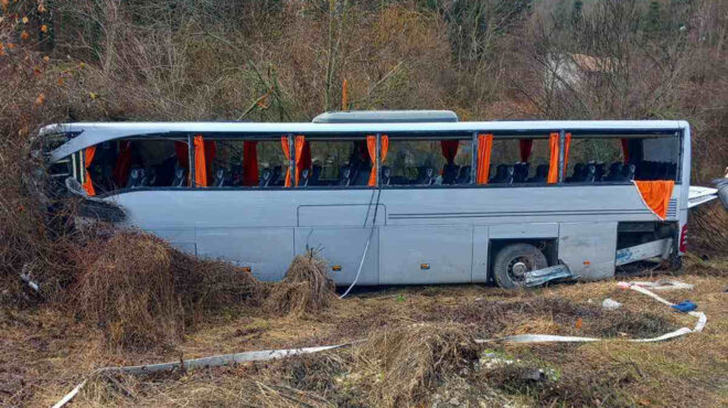 βουλγαρία-σύγκρουση-τουριστικού-λεω-562810489