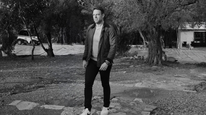 εντός-και-εκτός-το-πρώτο-στίγμα-του-νέ-562833709