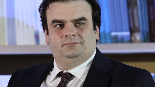 κυριάκος-πιερρακάκης-ρουτίνες-562858090