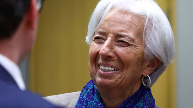 κριστίν-λαγκάρντ-ζήτησε-να-πιει-λίγο-κ-562834396