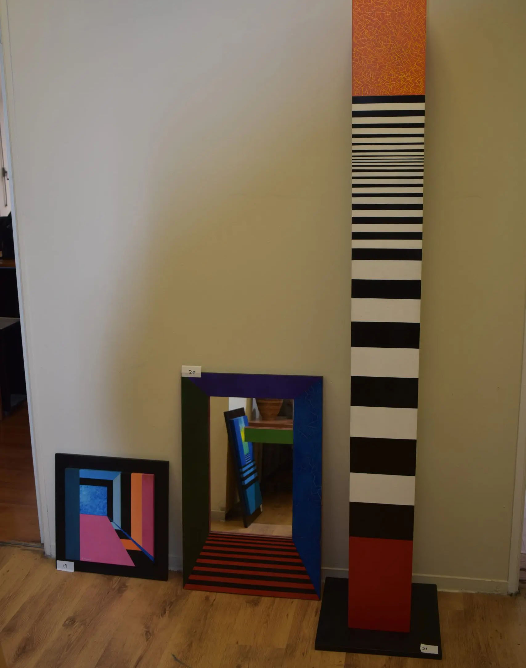 Συνελήφθη 80χρονος για εμπορία πλαστών πινάκων-1