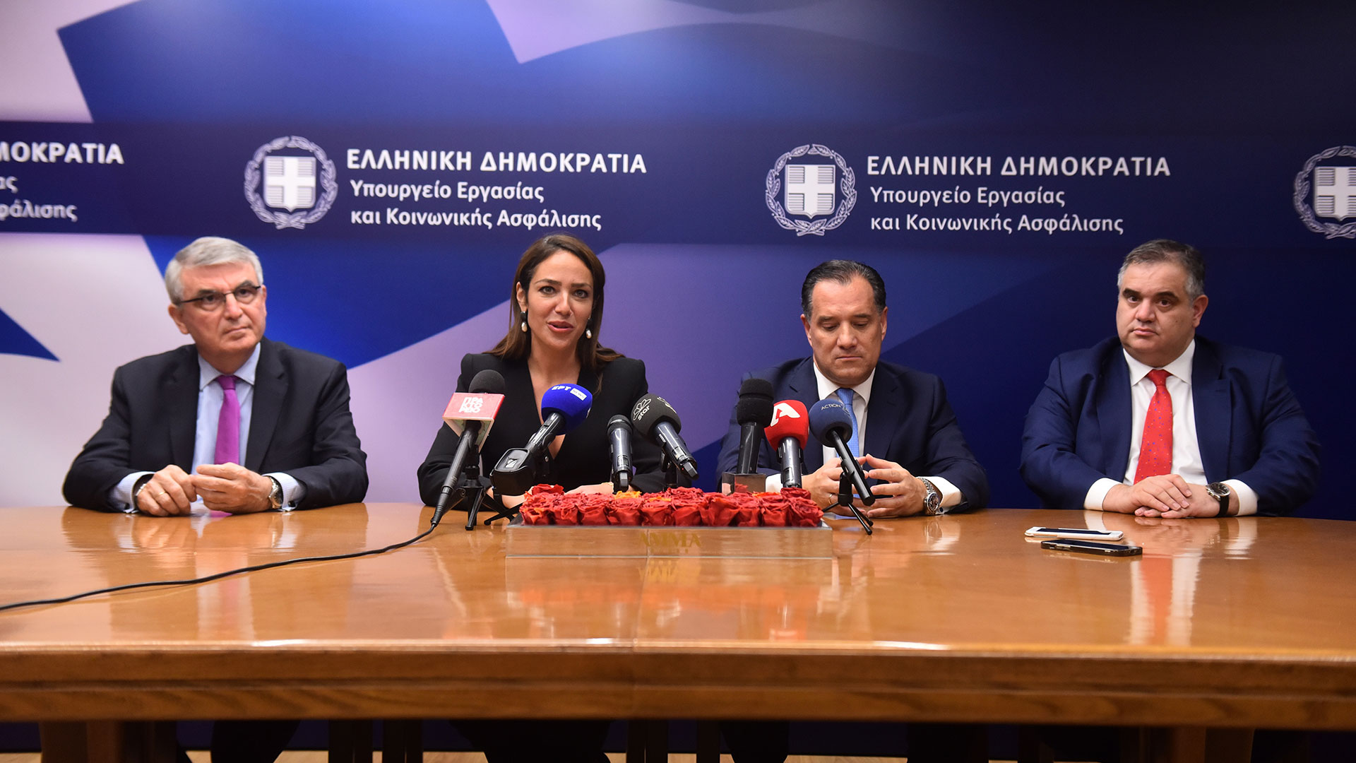 Ανασχηματισμός: Τα «κλικ» στις τελετές παράδοσης – παραλαβής-2