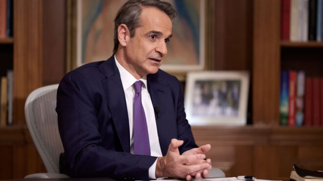 γάμος-ομόφυλων-ζευγαριών-διαφορετικ-562822903