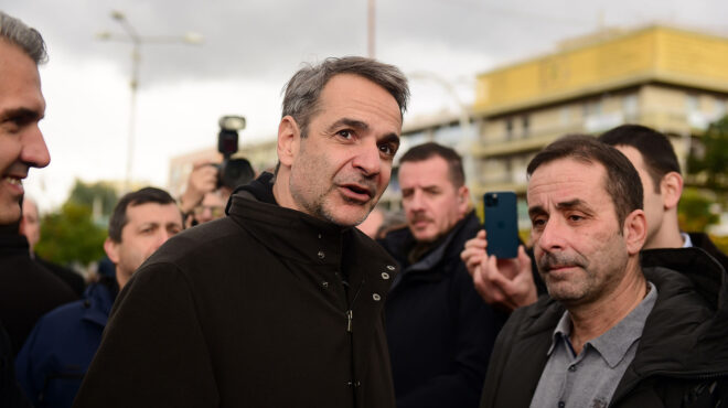 μητσοτάκης-θα-συνεχίσουμε-να-τα-βάζο-562829242