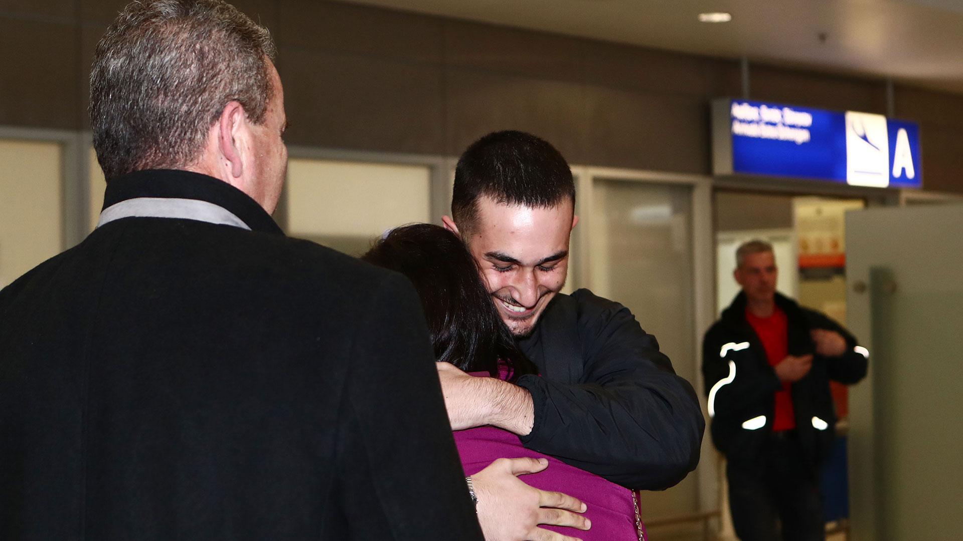 St. Nikolas: Επαναπατρίστηκε ο 19χρονος Ελληνας δόκιμος-2