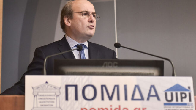 κ-χατζηδάκης-οι-πέντε-πρωτοβουλίες-τη-562853776