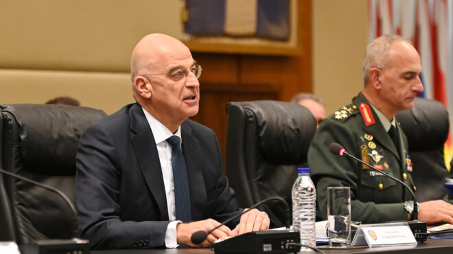 δένδιας-η-ελλάδα-συμπαραγωγός-των-αμε-562854616