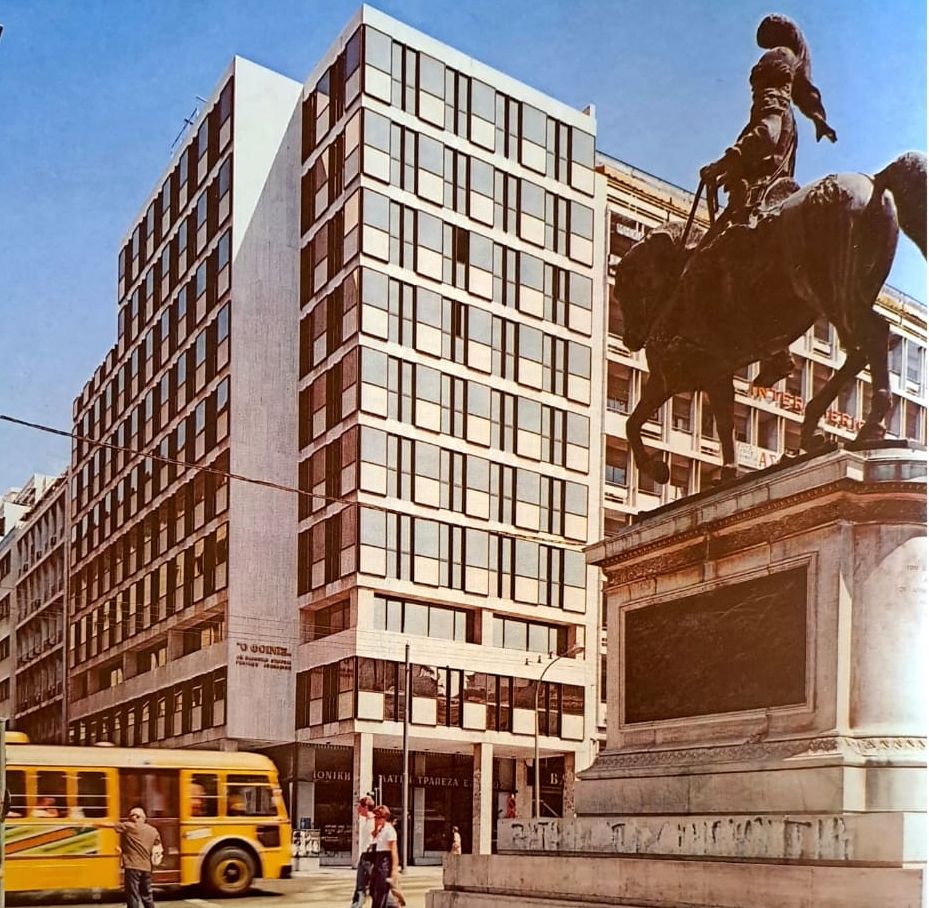 Ιστορίες μιας διαδρομής: Σταδίου και Ομήρου γωνία-1