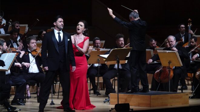 γιάχο-και-καστρονόβο-σε-γαλλικές-και-ι-562815958