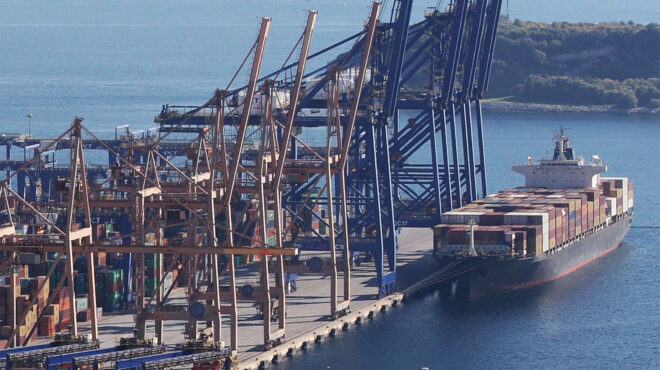 μείωση-διακίνησης-εμπορευματοκιβωτί-562858495