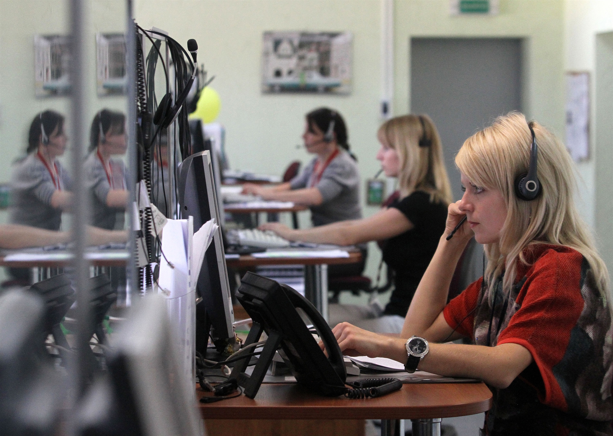 Ανεργία: Κάτω από 10% για δεύτερο συνεχόμενο μήνα-1