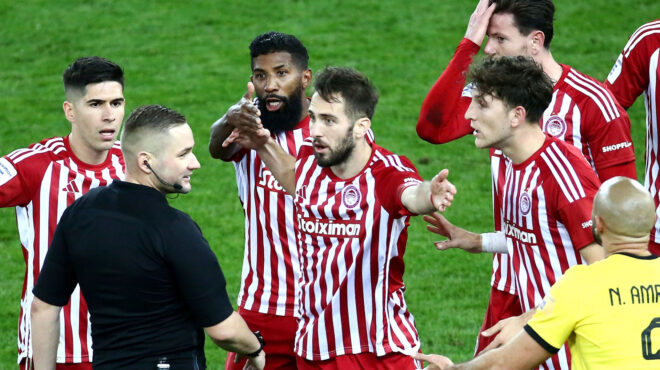 βυθίζεται-στο-σκοτάδι-το-ελληνικό-ποδ-562819777