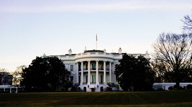 ηπα-καμπανάκι-από-την-jp-morgan-για-το-δημόσ-562819726