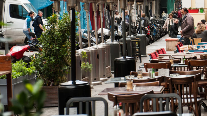 αθήνα-ποινές-χάδι-για-τα-παράνομα-τραπ-562848154