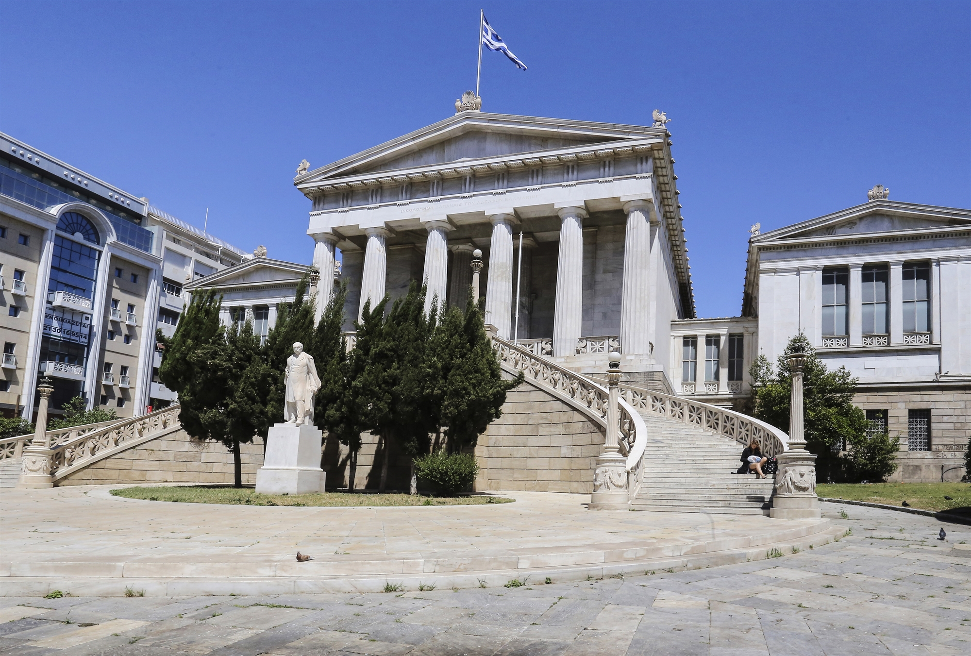 Εθνική Βιβλιοθήκη: Κλειστό το αναγνωστήριο λόγω πτώσης οροφής-1