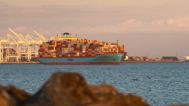 τα-δώρα-των-χούθι-στις-ναυτιλιακές-562816222