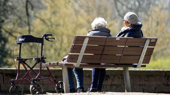 οι-αμερικανοί-ζουν-περισσότερο-αλλά-ό-562837774