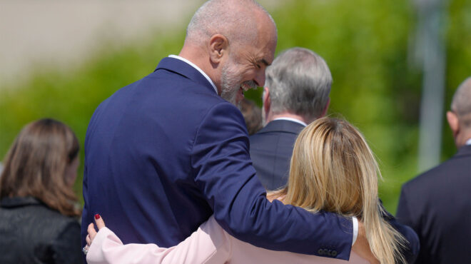 σε-αλβανικό-δικαστήριο-η-συμφωνία-με-μ-562837597