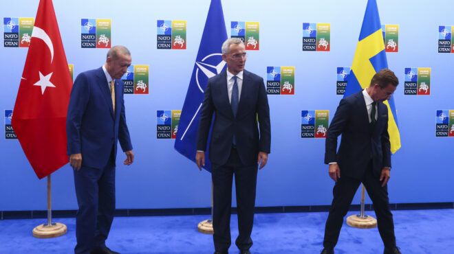 bloomberg-το-τουρκικό-κοινοβούλιο-θα-ψηφίσει-562842568